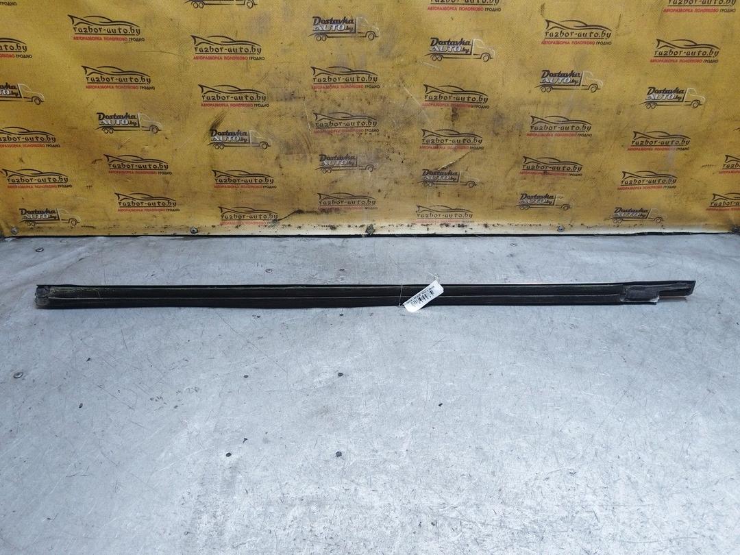 Молдинг стекла двери передней правой наружный 0A8ZZ3 Ford Mondeo купить с доставкой