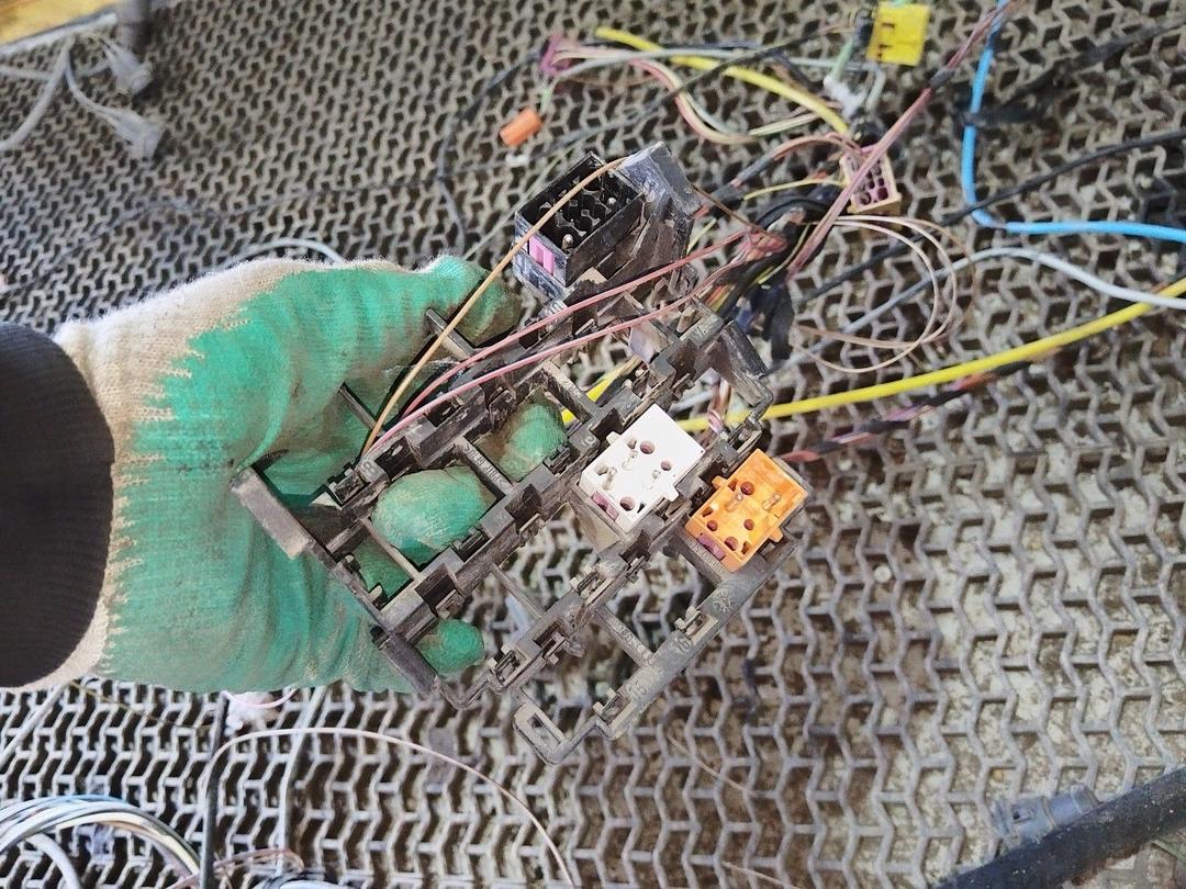 Проводка C2G3QW Audi A4 - Фото 25