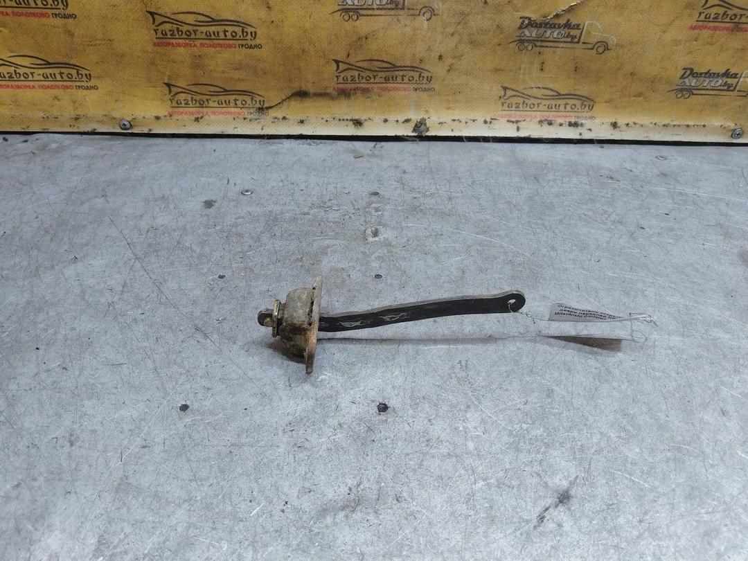 Ограничитель открывания двери передней NEU29M Mitsubishi Carisma купить