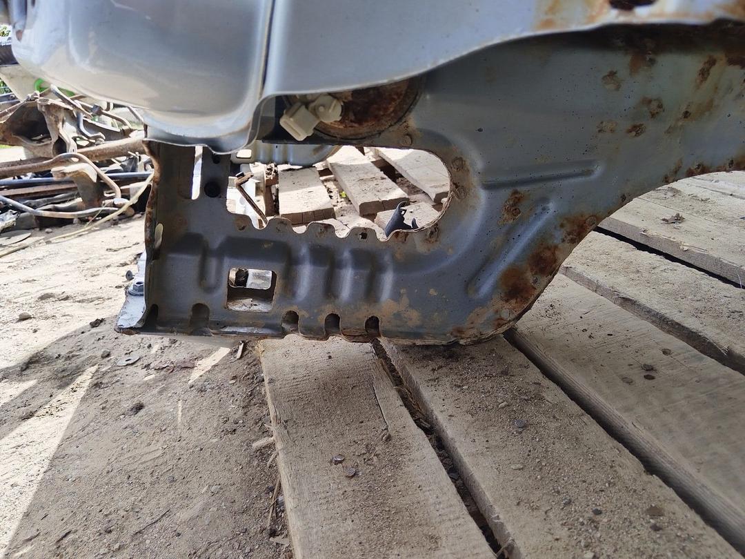 Передняя панель крепления облицовки (телевизор) E40TB2 Peugeot 406 undefined