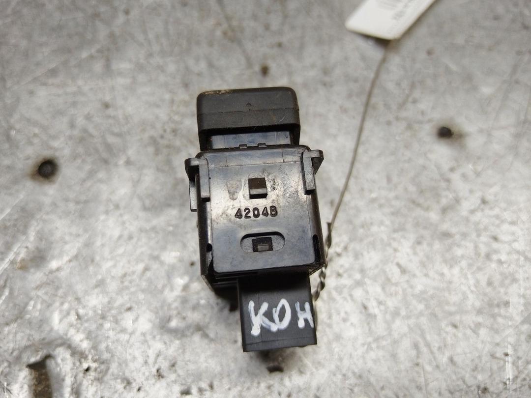 Кнопка центрального замка 6I746D Mazda Premacy - Фото 4