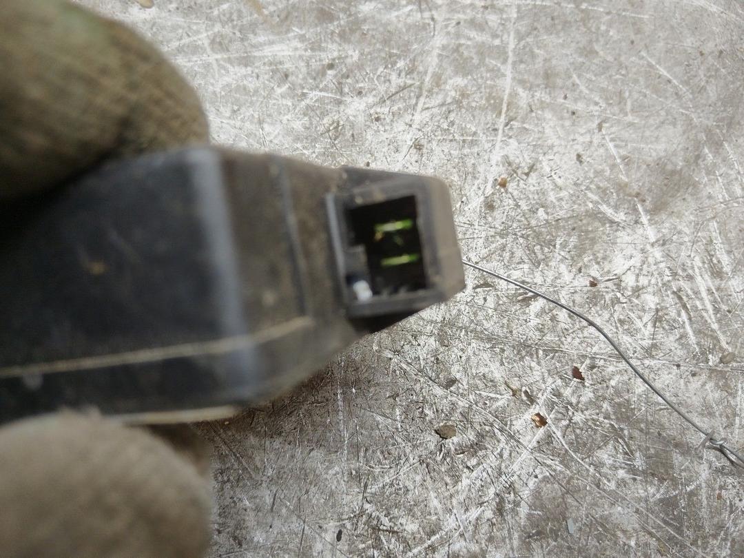 Активатор замка багажника 2A24H1 Volvo S40 купить