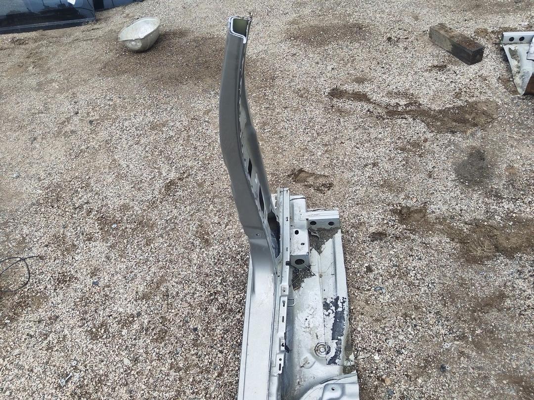 Стойка кузовная центральная левая CYL9XW Skoda Roomster купить в магазине запчастей бу