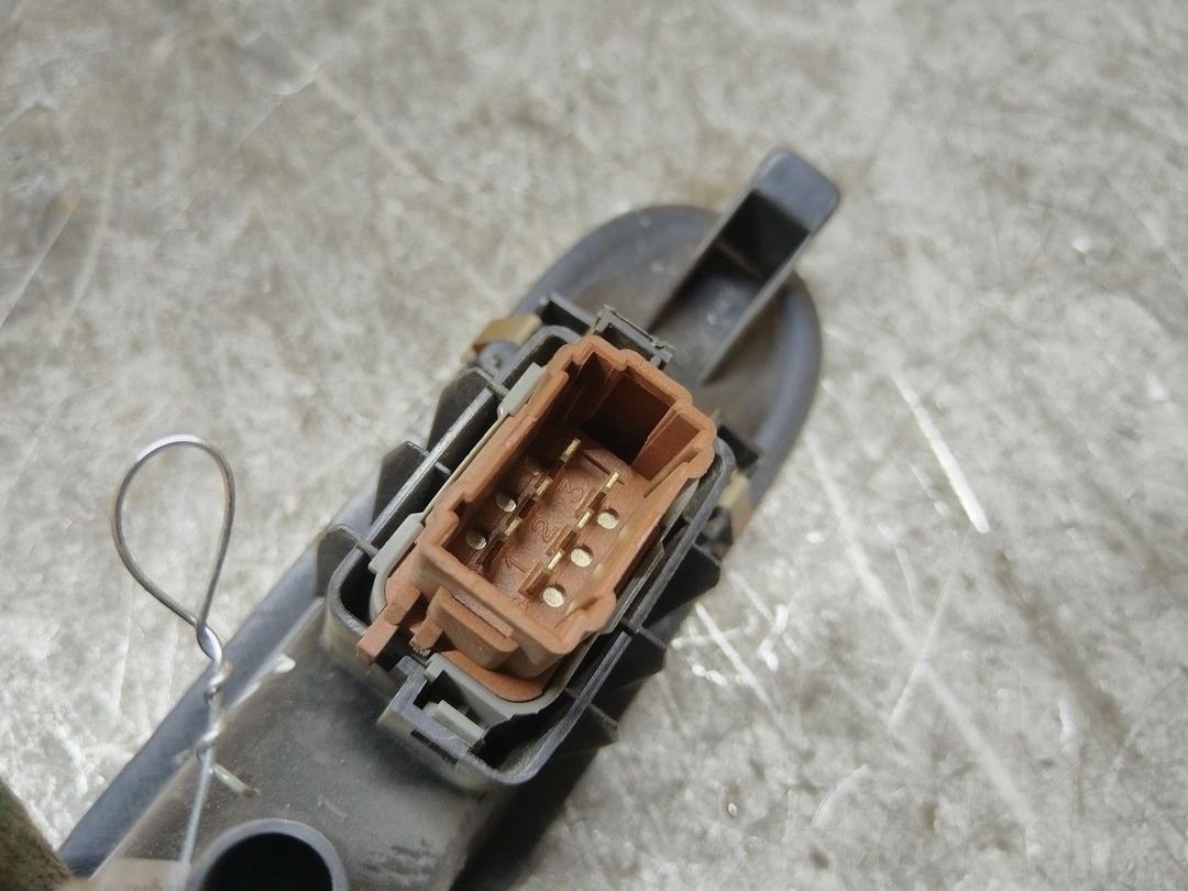 Кнопка стеклоподъемника заднего левого XIW60D Renault Espace - Фото 6