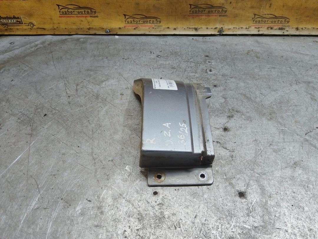 Накладка под фонарь правый 72J03Q Opel Zafira купить