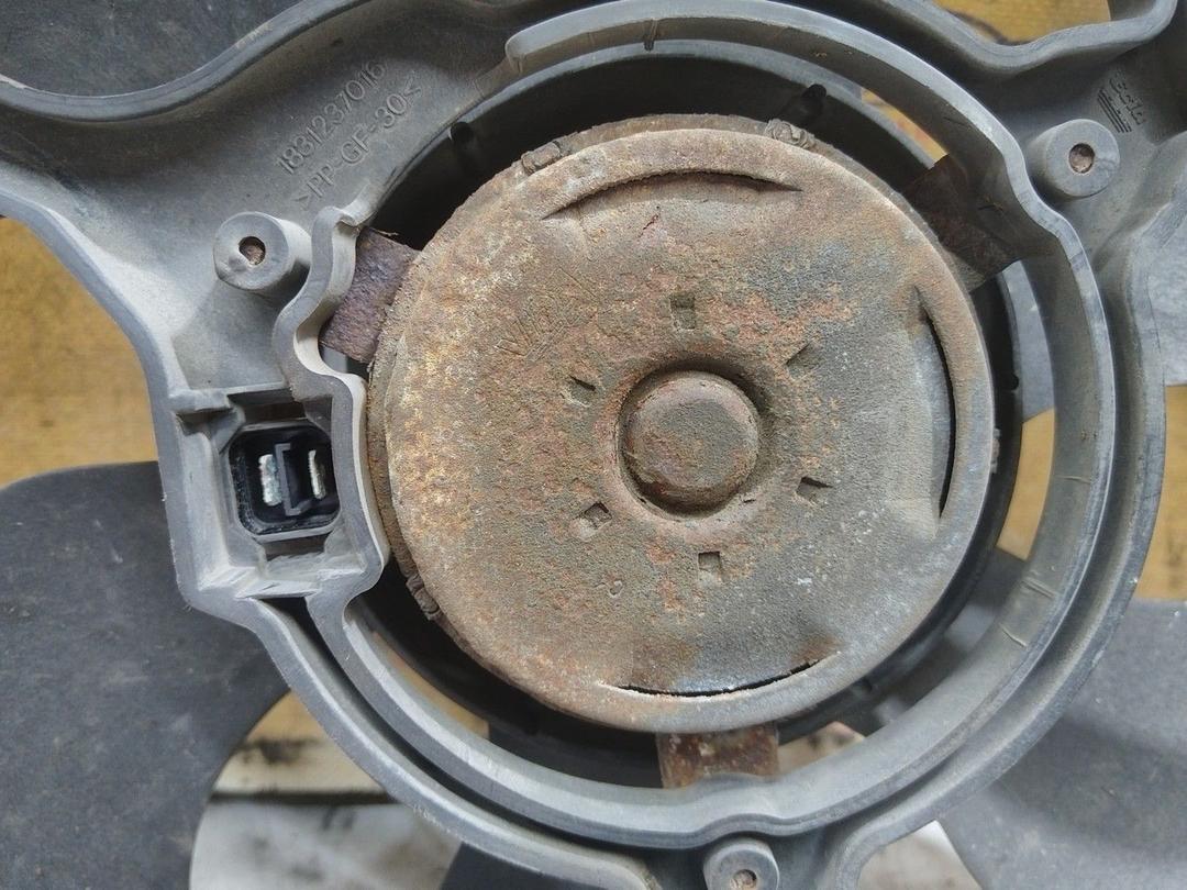 Вентилятор радиатора SG5RP1 Citroen Xsara Picasso - Фото 3