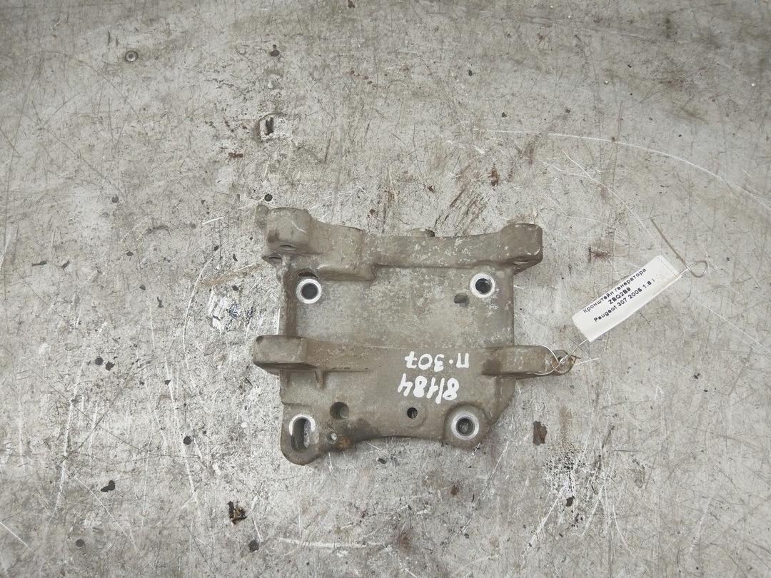 Кронштейн генератора ZBQ2B9 Peugeot 307 купить