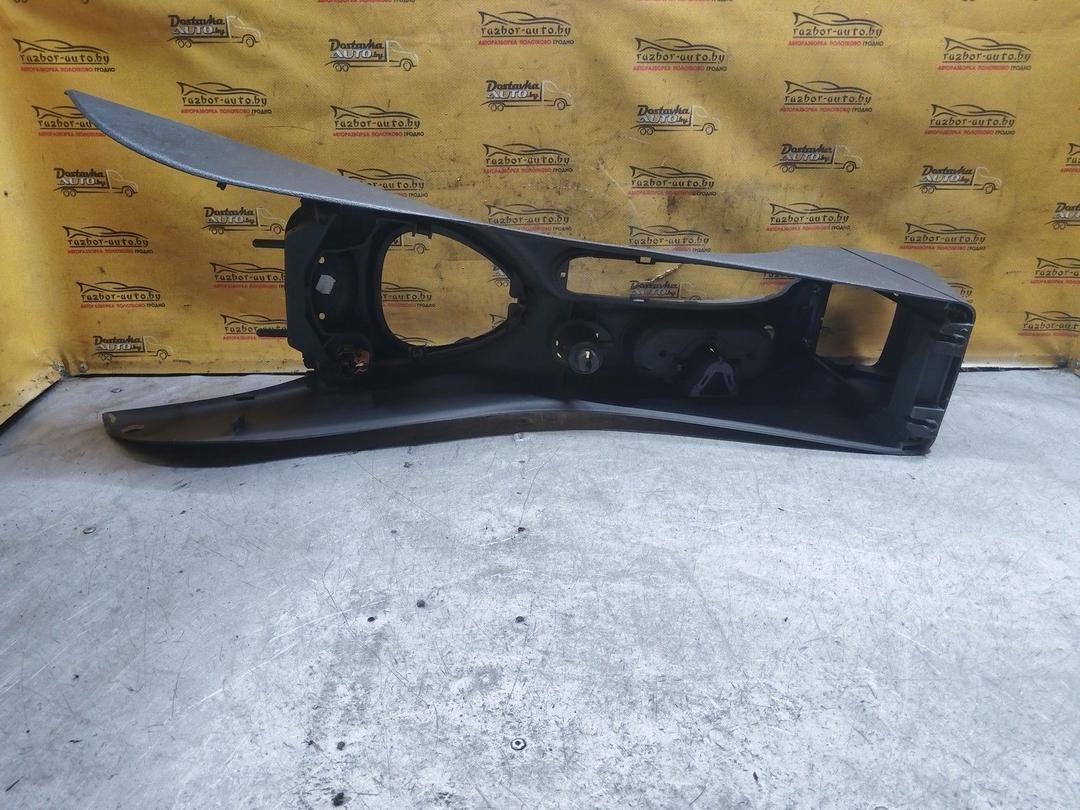 Консоль салона (кулисная часть) DPQU3L Citroen C5 купить с доставкой