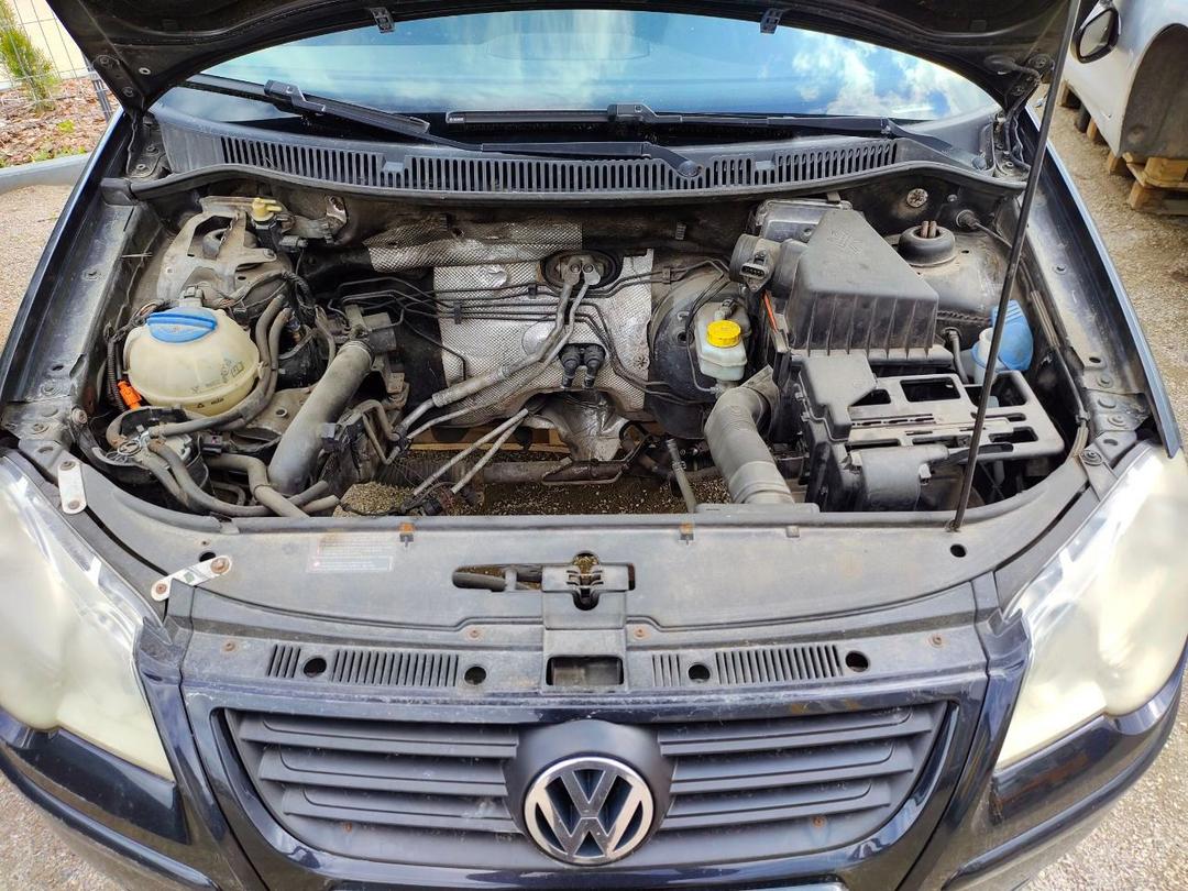 Полка аккумулятора R77NQR Volkswagen Polo - Фото 1