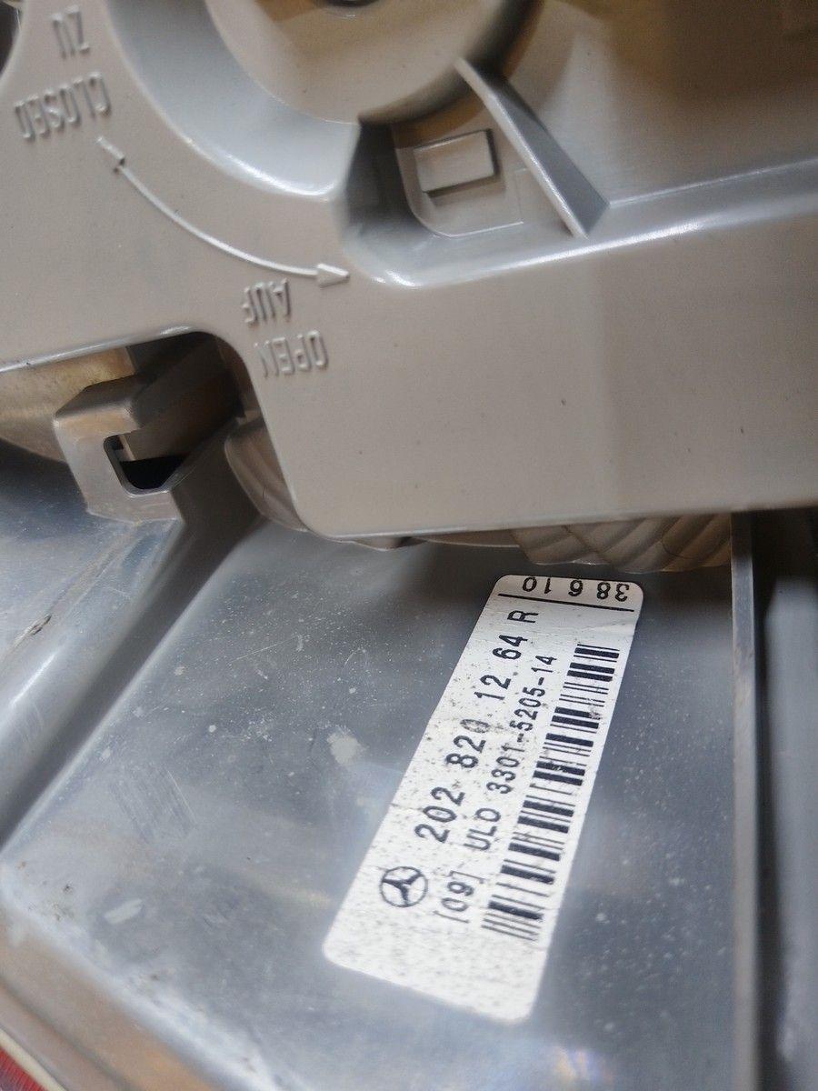 Фонарь задний правый FLKEVI Mercedes C W202 undefined