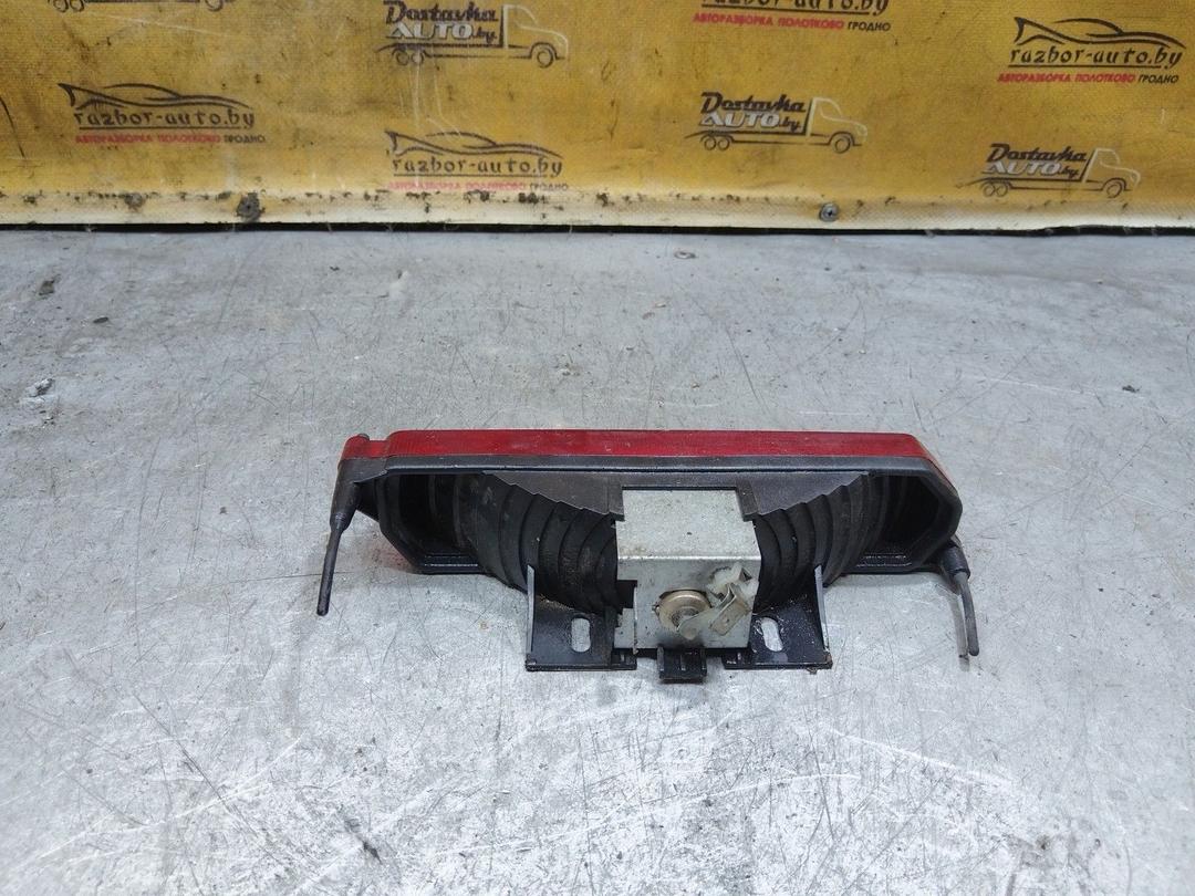 Стоп-сигнал TYZ8RP Chrysler Voyager купить в магазине запчастей бу