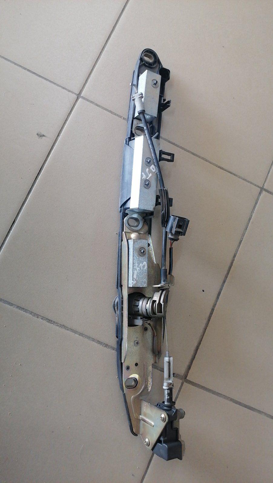 Накладка подсветки номера 2QYUSV Volkswagen Passat купить на авторазборке