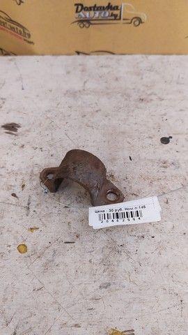 Крепление втулки стабилизатора OV61N3 Toyota Corolla Verso