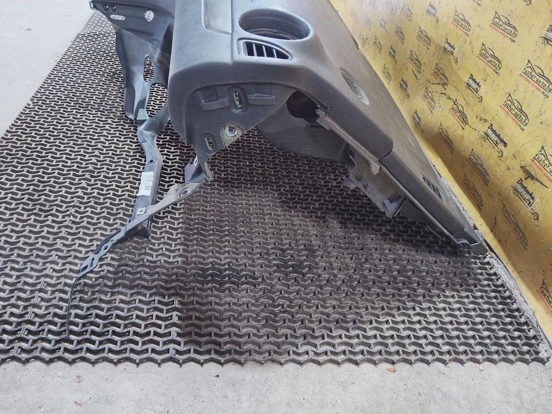 Панель передняя салона (торпедо) HES2DV Ford Galaxy купить на авторазборке