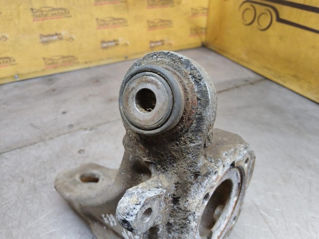 Кулак задний левый AMYP1J BMW 5 E39 купить