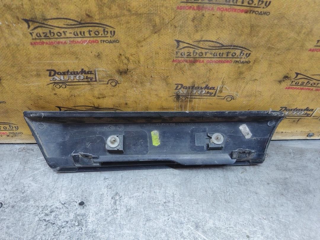 Накладка двери (крышки) багажника 3S5XWC Renault Scenic купить с доставкой