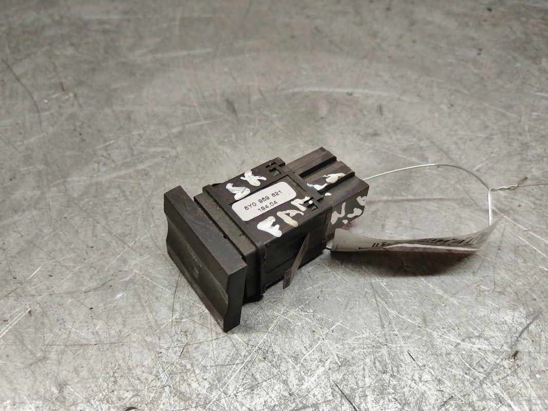 Кнопка подогрева заднего стекла BY30J6 Skoda Fabia купить с доставкой