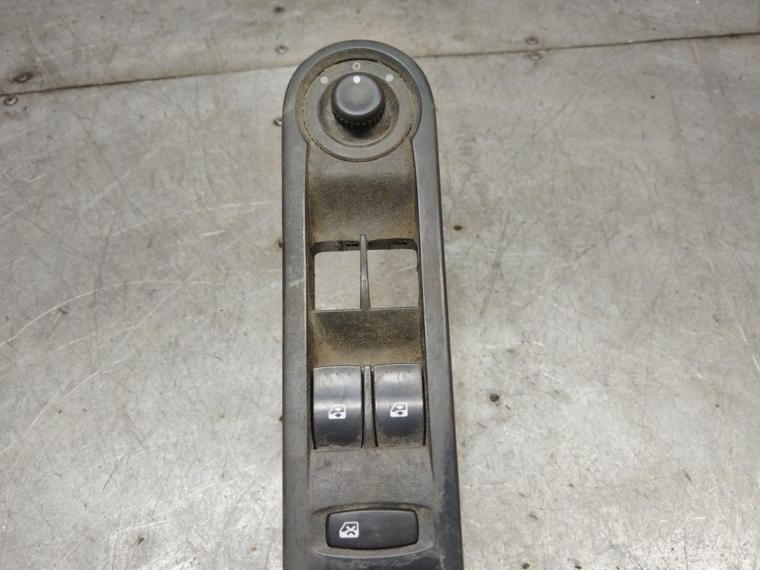 Блок управления стеклоподъемниками U4APIP Renault Espace купить