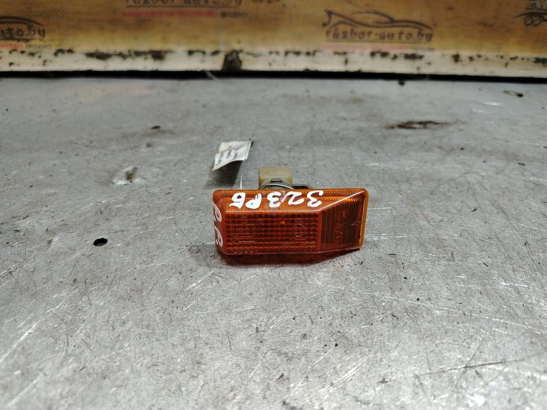 Повторитель передний правый RK9VYQ Peugeot 106 - Фото 1