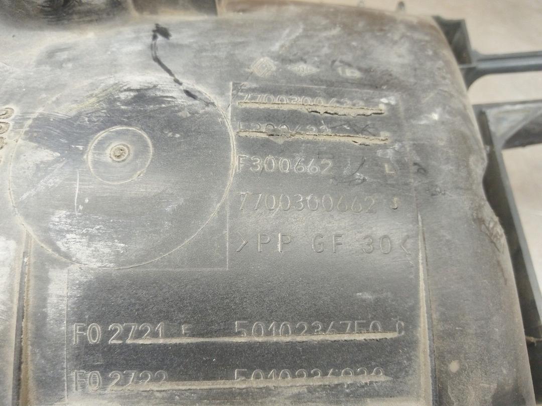 Корпус воздушного фильтра C9Q1LJ Renault Master undefined