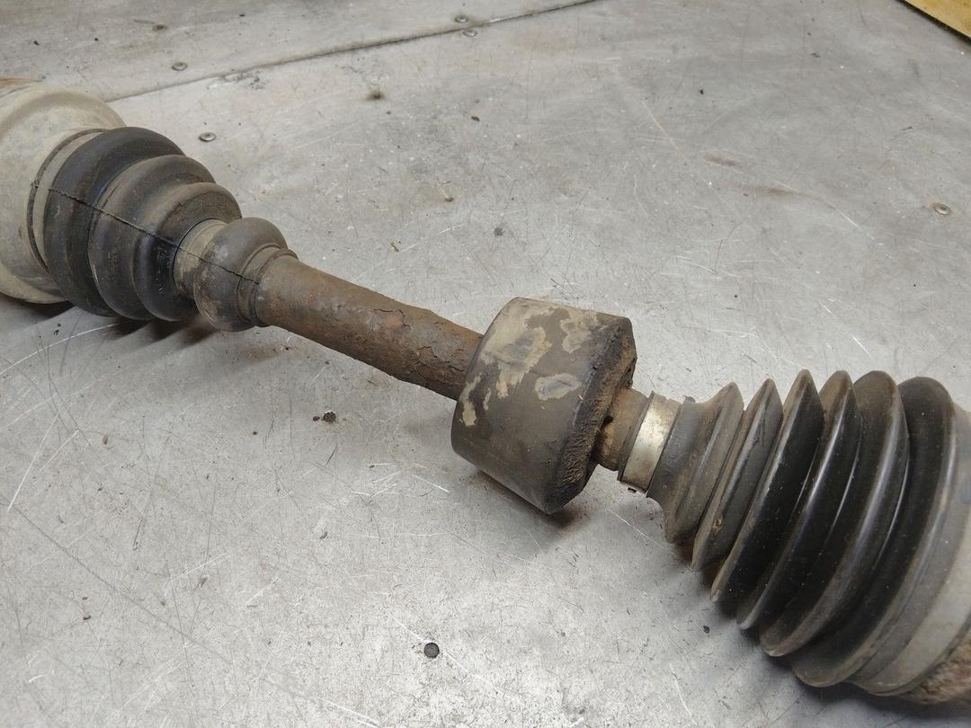 Полуось передняя левая (приводной вал, ШРУС) DTY2B0 Volkswagen Sharan купить с доставкой