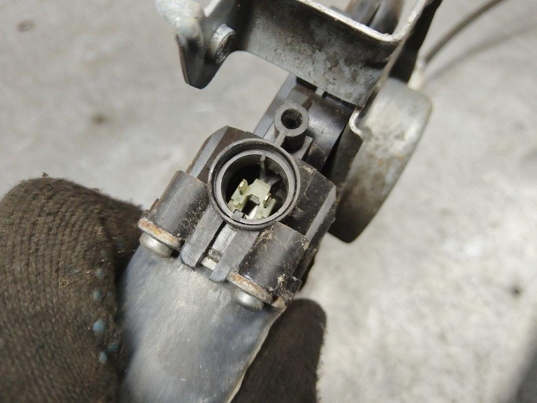 Стеклоподъемник электрический передний правый Y94E78 Nissan Note купить на авторазборке