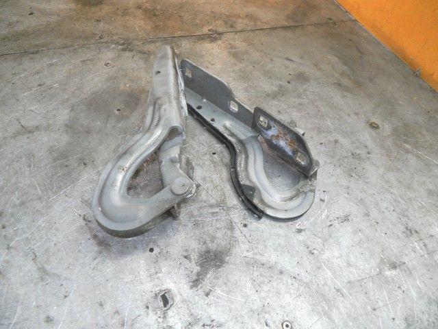 Петля капота HUB8E7 Renault Scenic