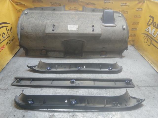 Обшивка крышки багажника Z4C0I6 Opel Vectra купить на авторазборке