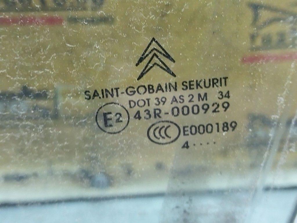 Стекло двери передней левой M7YLYE Citroen C5 - Фото 3