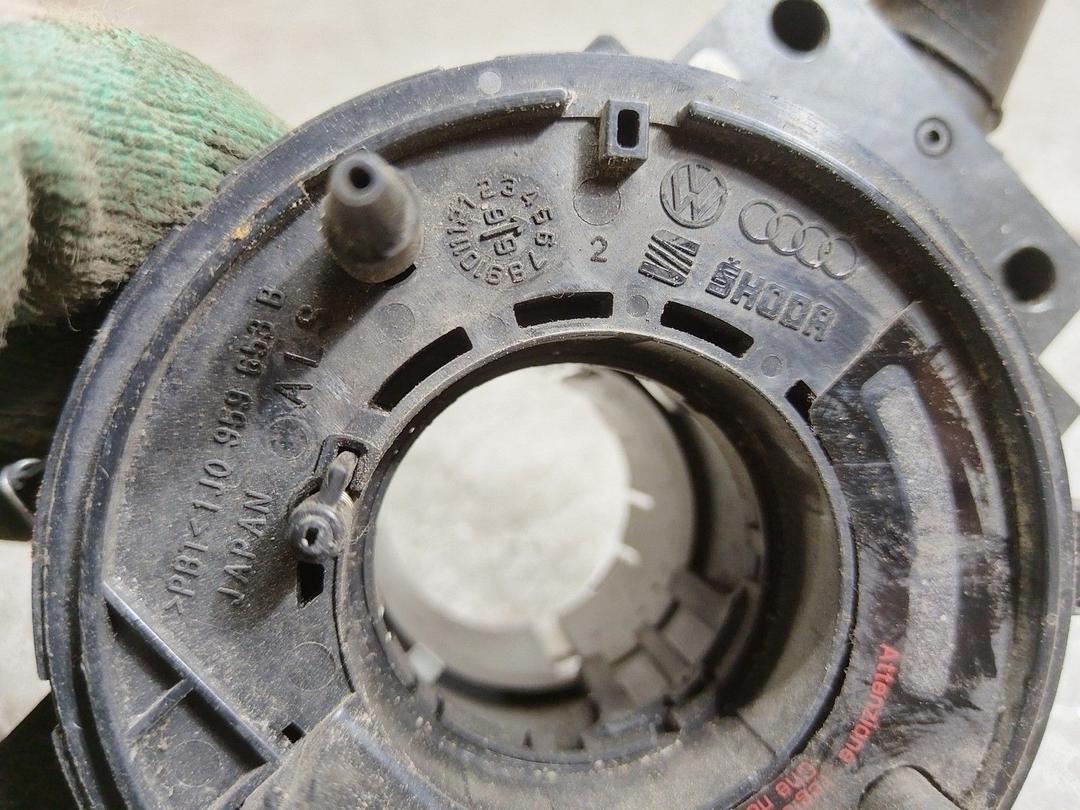 Переключатель подрулевой (стрекоза) ESZUVQ Seat Toledo купить в магазине запчастей бу