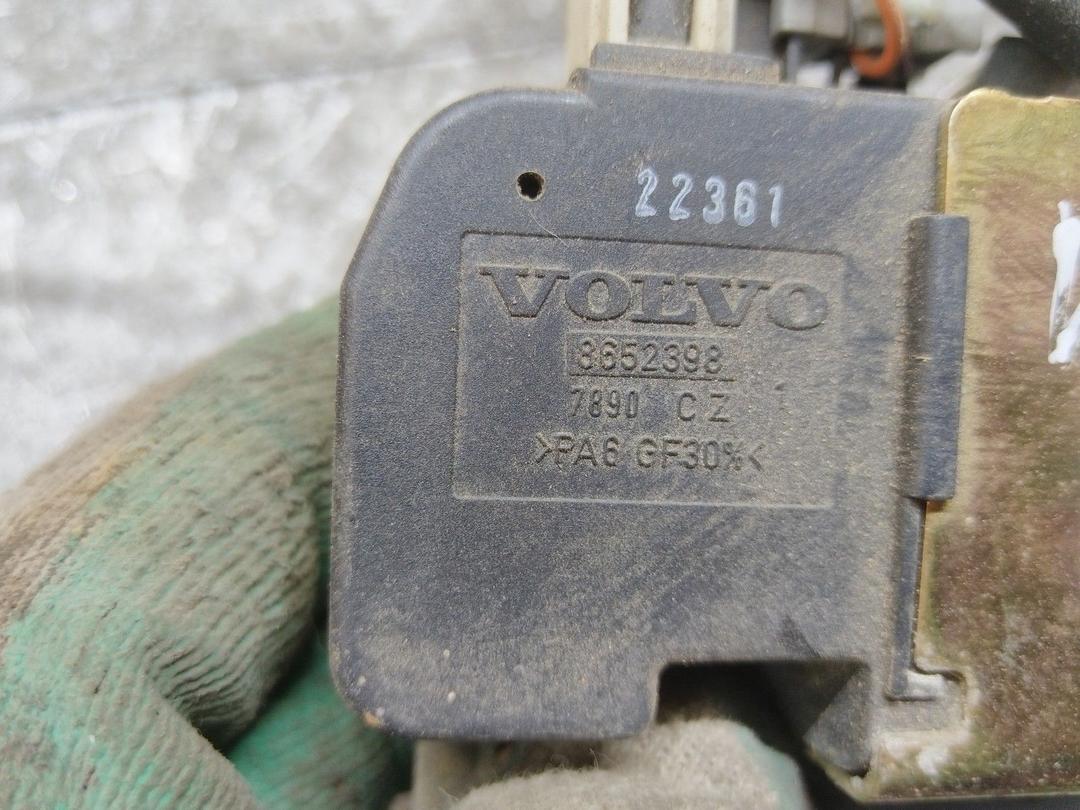 Замок багажника YG58L0 Volvo S80 купить на авторазборке