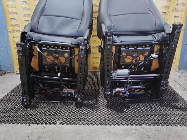 Салон (комплект сидений) JLX0D5 Ford Mondeo undefined