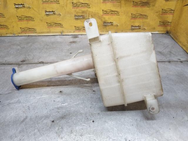 Бачок омывателя 2MQSD8 Hyundai Trajet купить