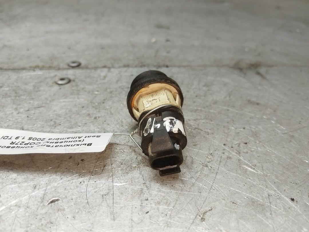 Выключатель концевой (концевик) COP27R Seat Alhambra - Фото 2