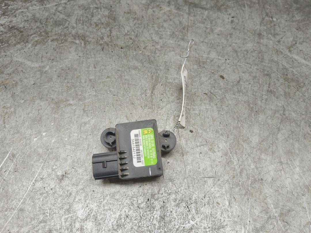 Датчик AirBag Q8CWK0 Toyota Corolla купить с доставкой