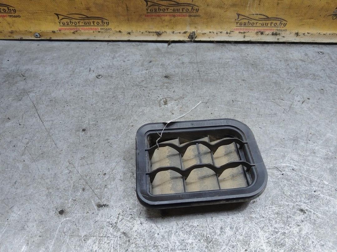 Решетка вентиляции кузова RP0X88 Seat Toledo купить