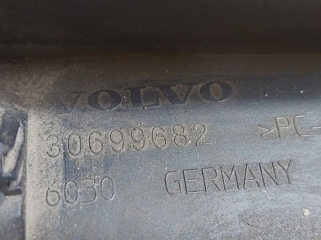 Накладка подсветки номера DTUUIS Volvo V50 - Фото 5