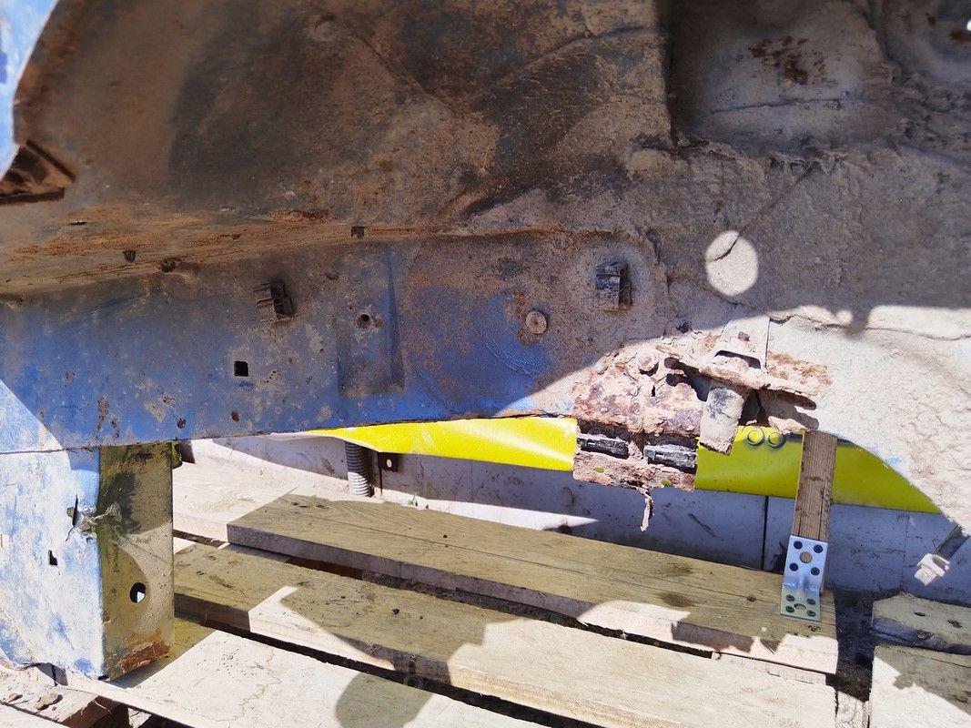 Лонжерон левый 96HUIZ Peugeot Expert купить с доставкой