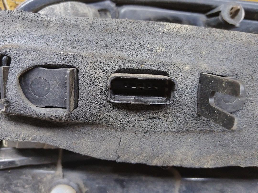 Фонарь задний правый NTZ3TY Nissan Micra купить с доставкой