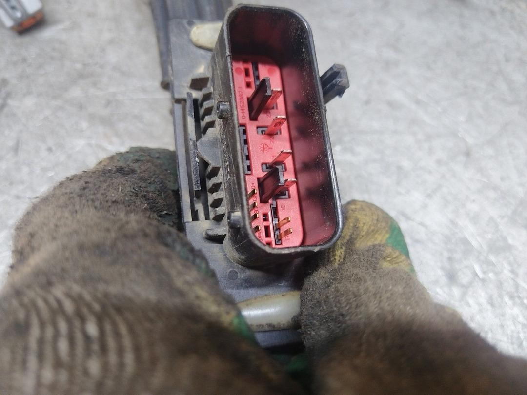 Проводка двери передней левой 17KXIR Volvo S40 купить с доставкой