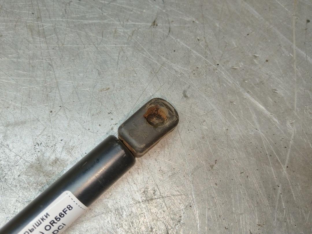 Амортизатор крышки багажника (3-5 двери) OR56F8 Volvo V40 - Фото 2