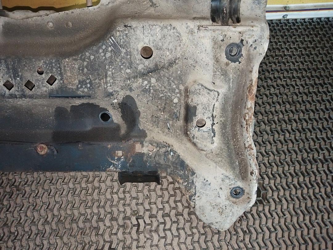 Балка подвески передняя (подрамник) A9K1D3 Peugeot 307 undefined