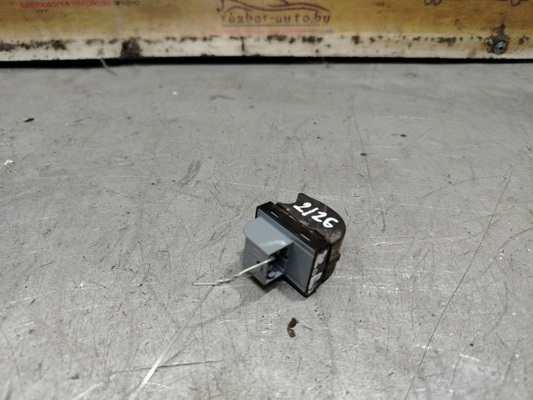 Кнопка стеклоподъемника заднего левого T92U46 Audi A4 - Фото 3