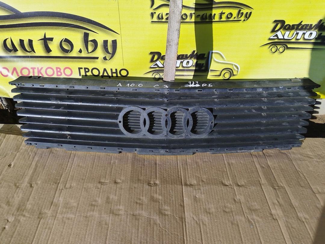Решетка радиатора VYP22R Audi 100