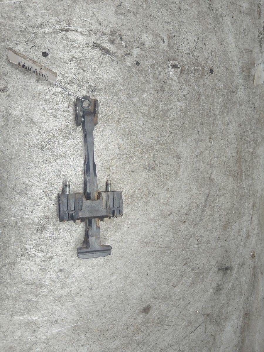 Ограничитель открывания двери передней ONZHCV Volvo S40 - Фото 4