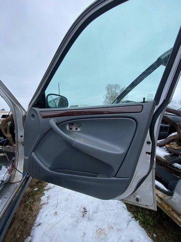 Стекло двери передней правой HA0Z4V Rover 400 - Фото 1