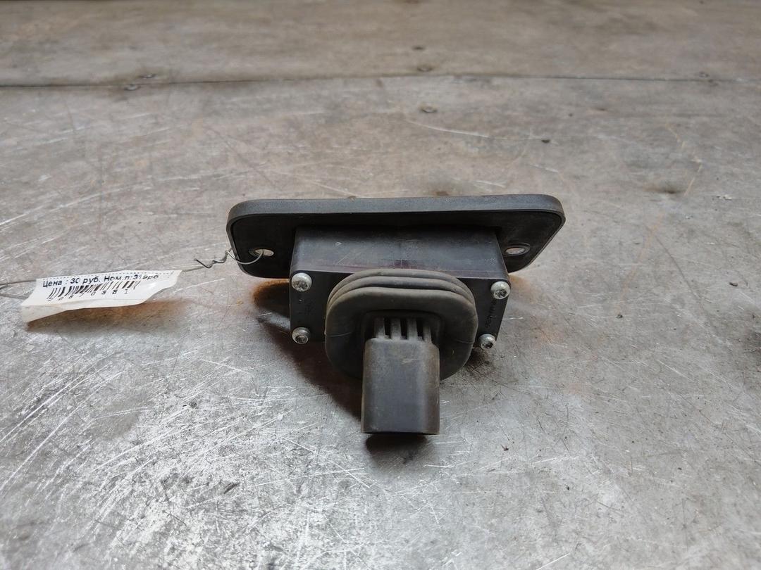 Выключатель концевой (концевик) 4PUUQR Volkswagen Caddy купить