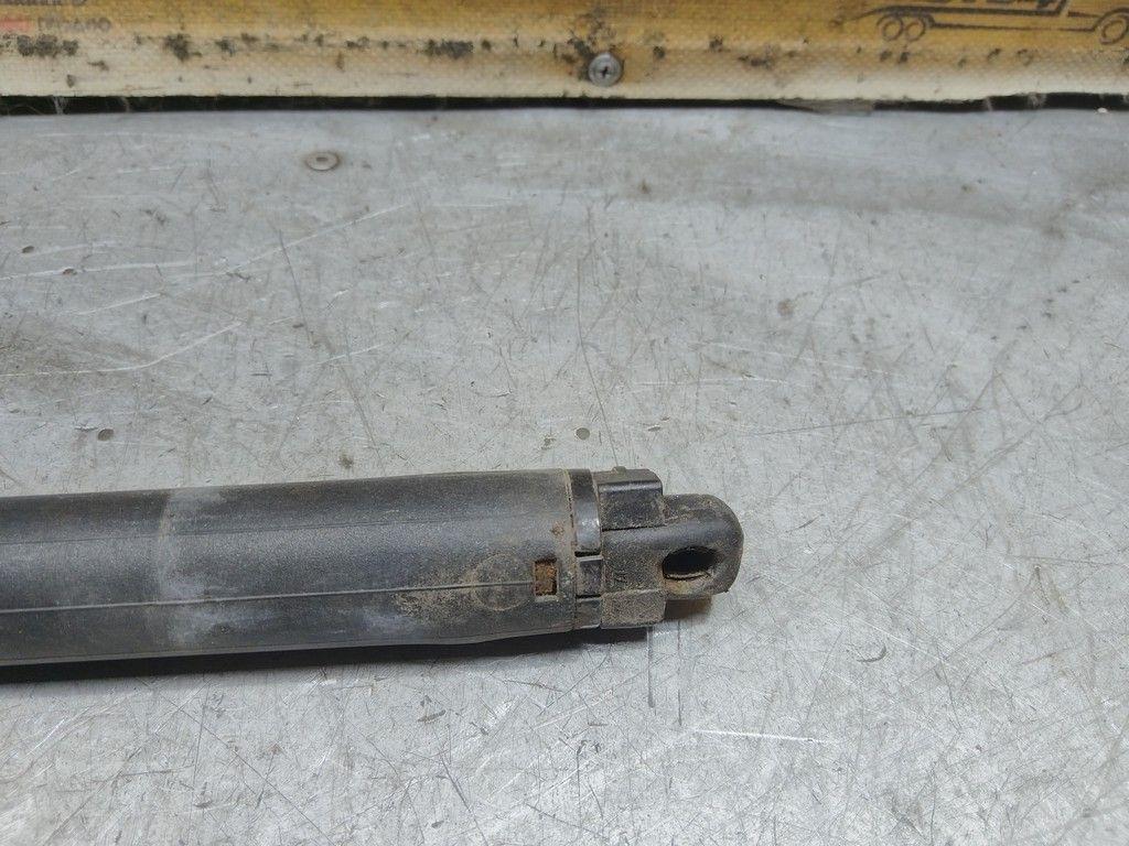 Амортизатор крышки багажника (3-5 двери) 4A8ZQC Opel Insignia - Фото 5