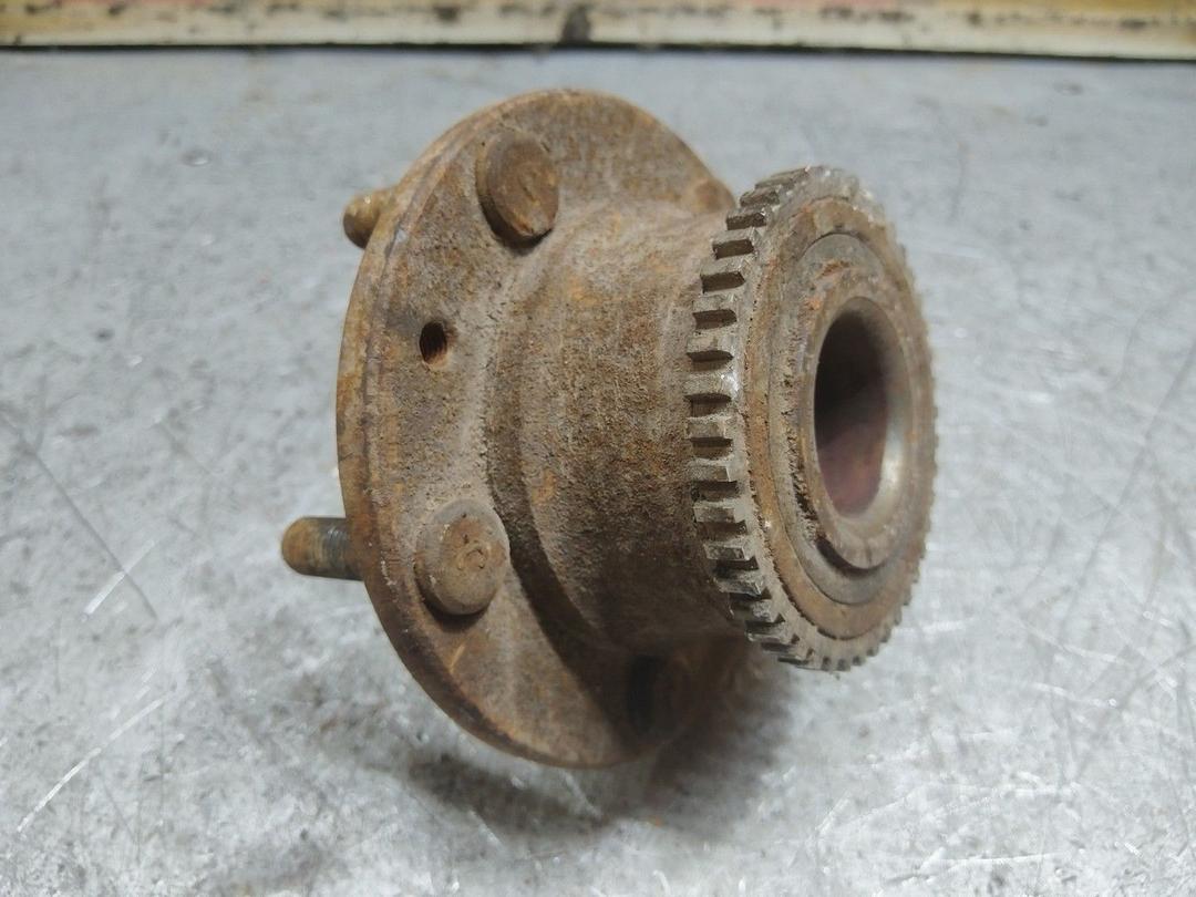 Ступица задняя левая BFJ2L3 Mazda 6 - Фото 7