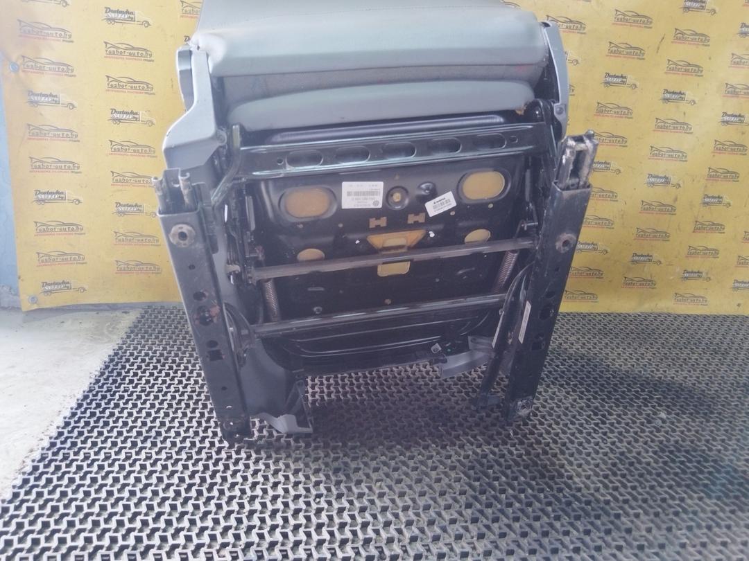 Сиденье переднее 0CM4L1 Volkswagen Caddy undefined